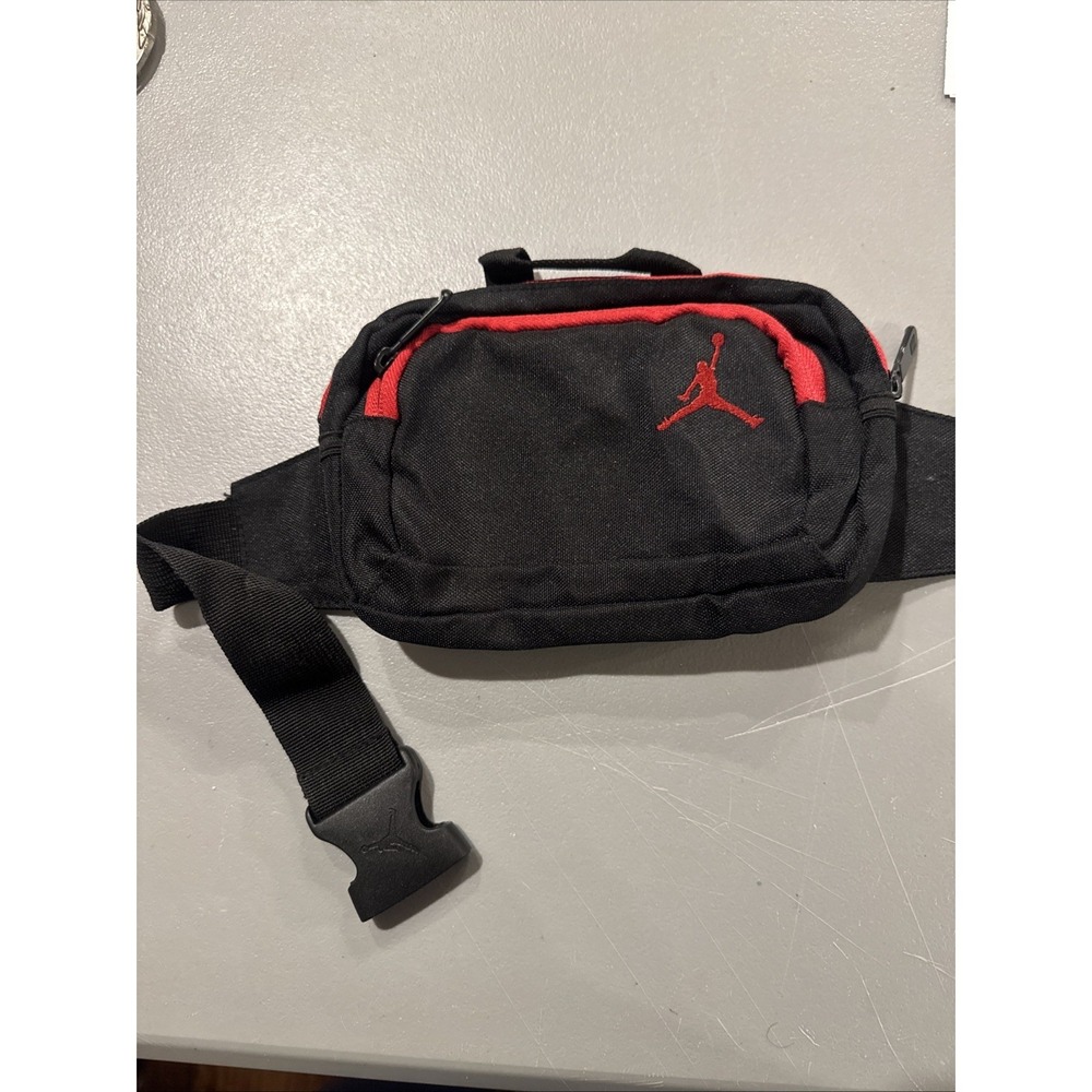 Vintage HTF Air Jordon Fanny Pack Black/Red Embroidered Missing Side Clip 8" L